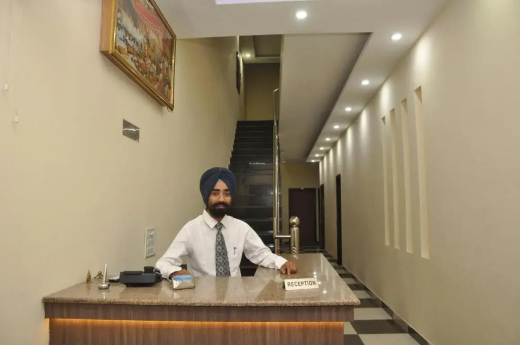 Hotel M City