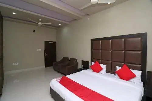 Maharaja Gold Guest House By OYO Rooms