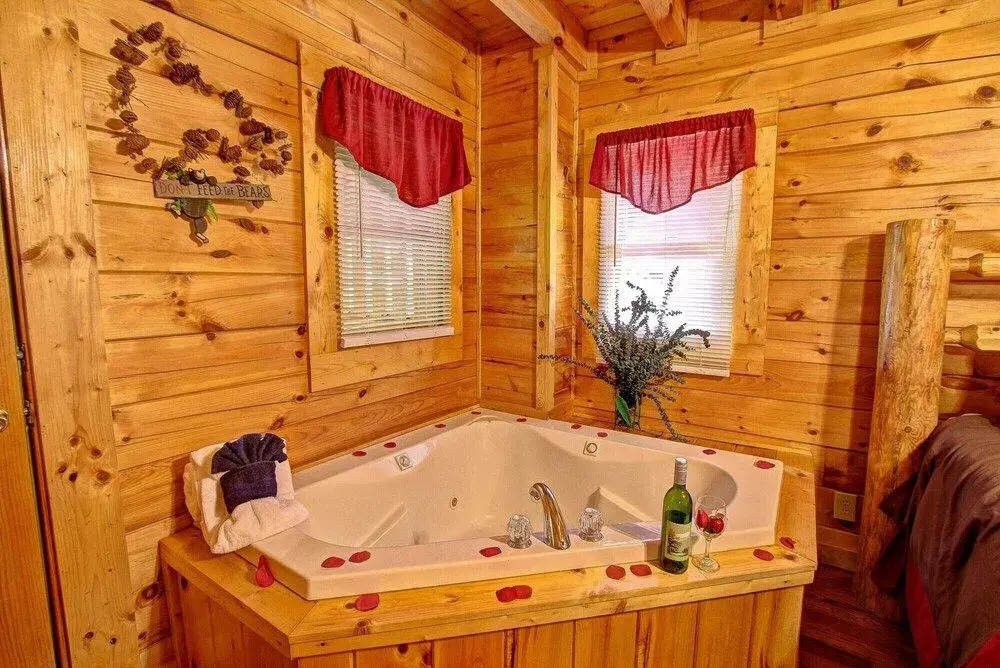 Almost Paradise 1 Bedroom 1 Bathroom Cabin