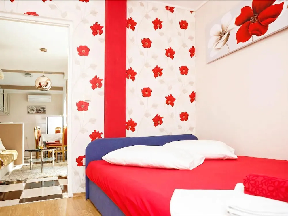 Apartments Jela