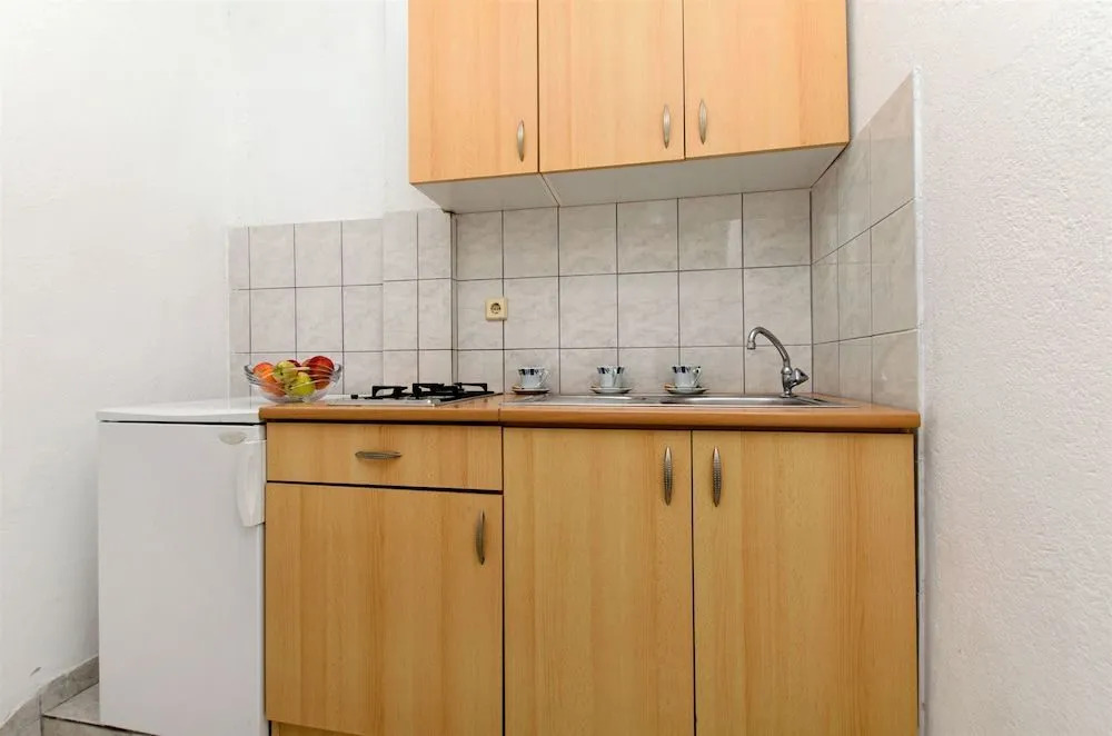 Apartments and Rooms Perica