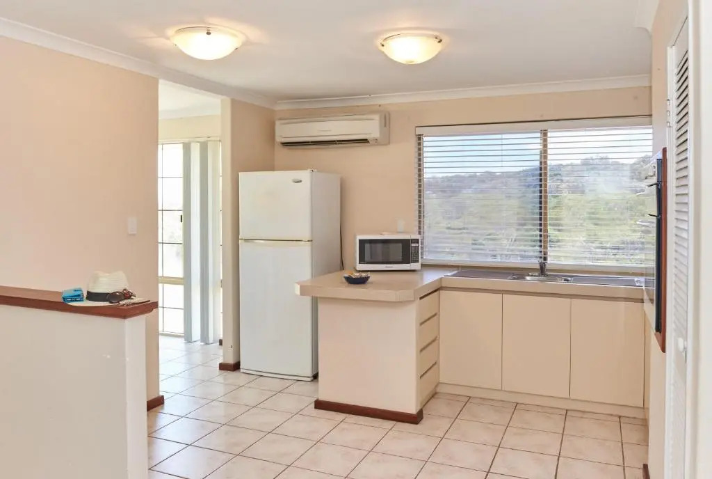API Preston Beach Front Apartments