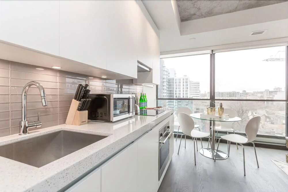 Luxury 1BR in the Heart of King West