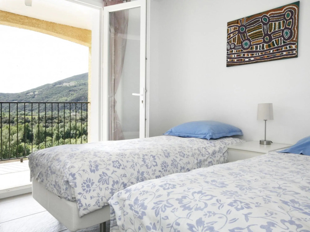 Exotic Holiday Home in Ceps with Private Pool