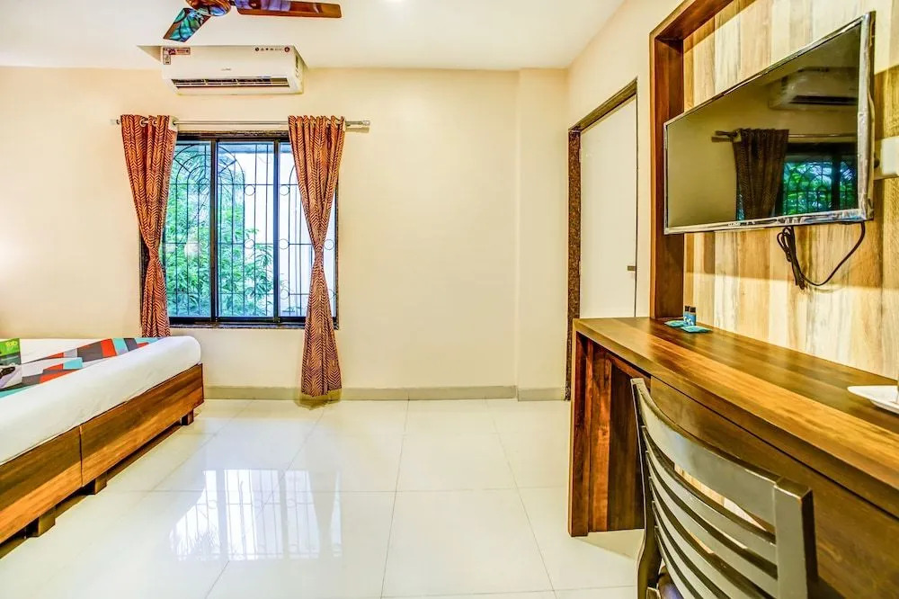 FabExpress Aishwarya Service Apartment