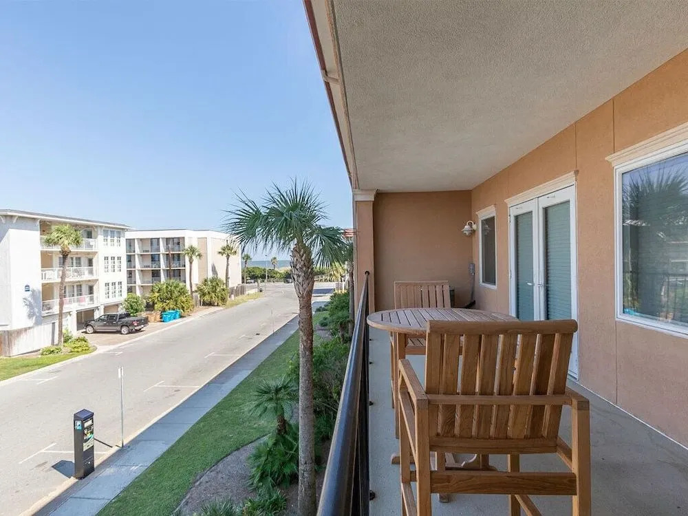 Brass Rail Villas by Tybee Vacation Rentals