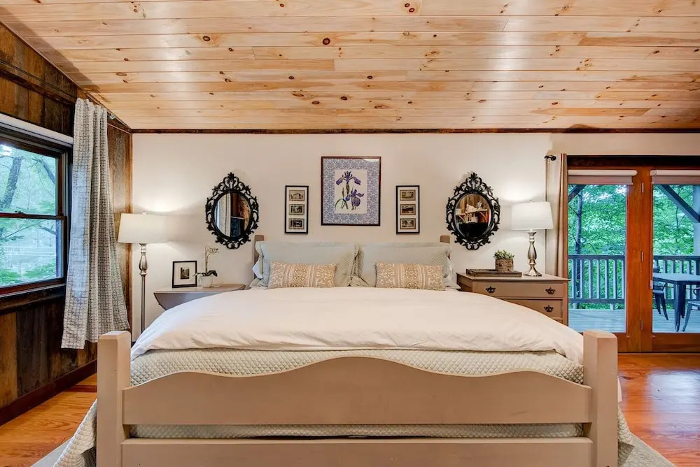 Heritage Hill Cabins