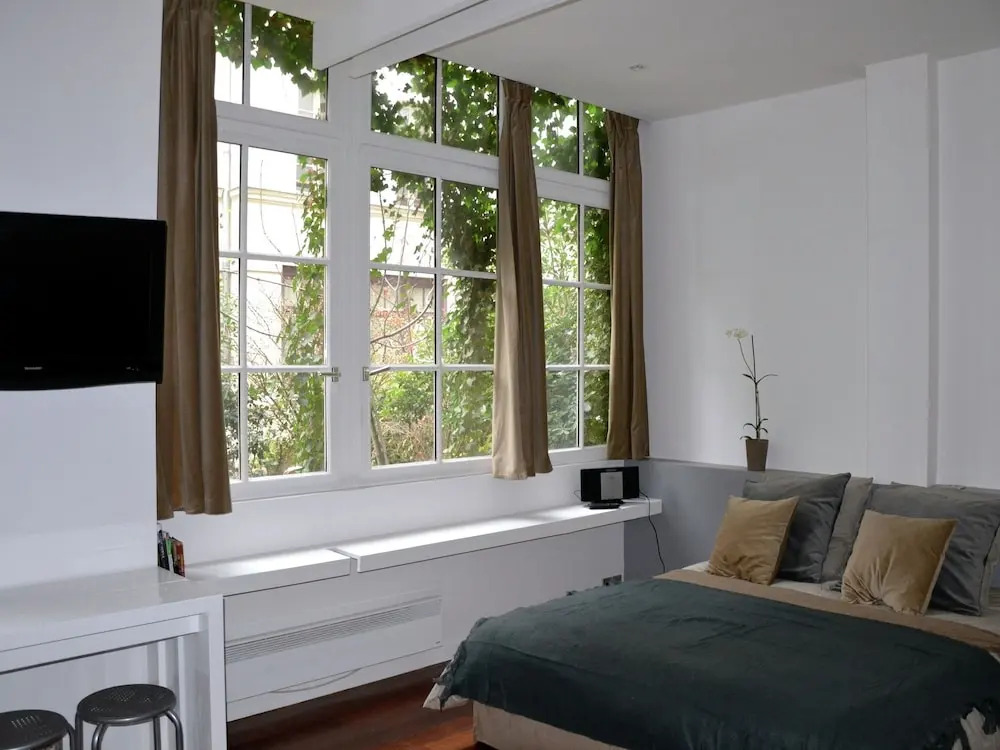 Modern Apartment in Île-de-france With Private Terrace