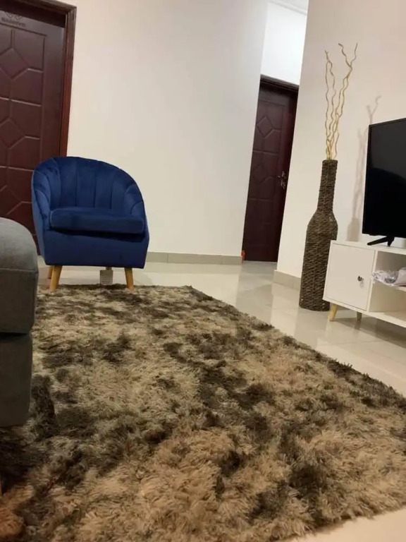 Entire Cozy 2-bedroom House Plus Free Car Use