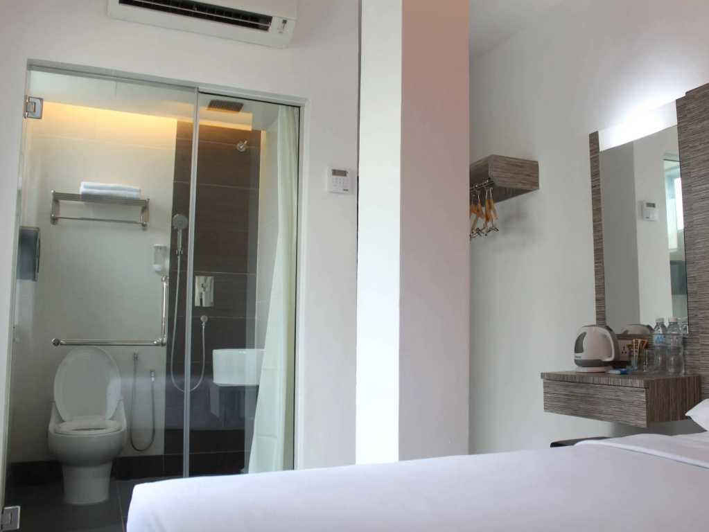 Dream Hotel