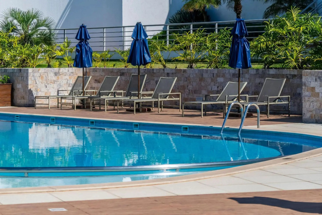 Punta Blu 202v2 - Excelente apartamento em condomínio de luxo no centro de Bombinhas - Piscina Climatizada - Academia