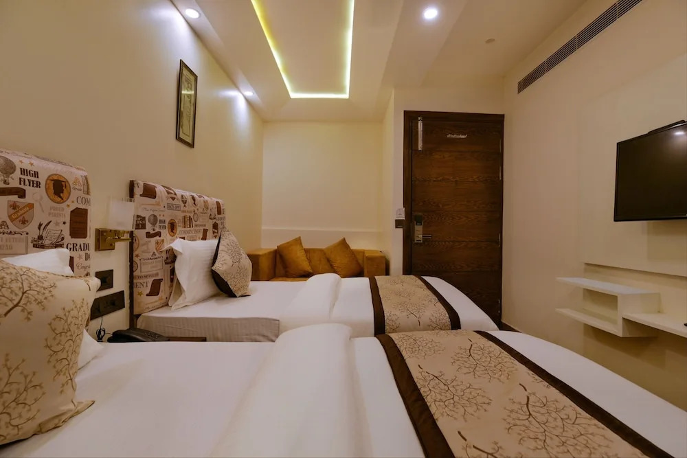 Hotel Blue Pearl New Delhi