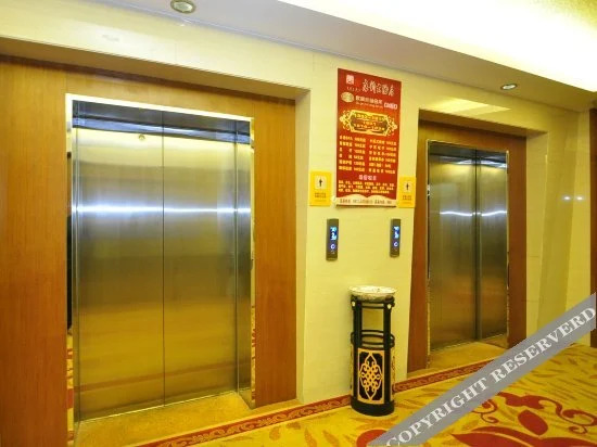 CLOUDS Hotel (Kunming New Luosiwan)
