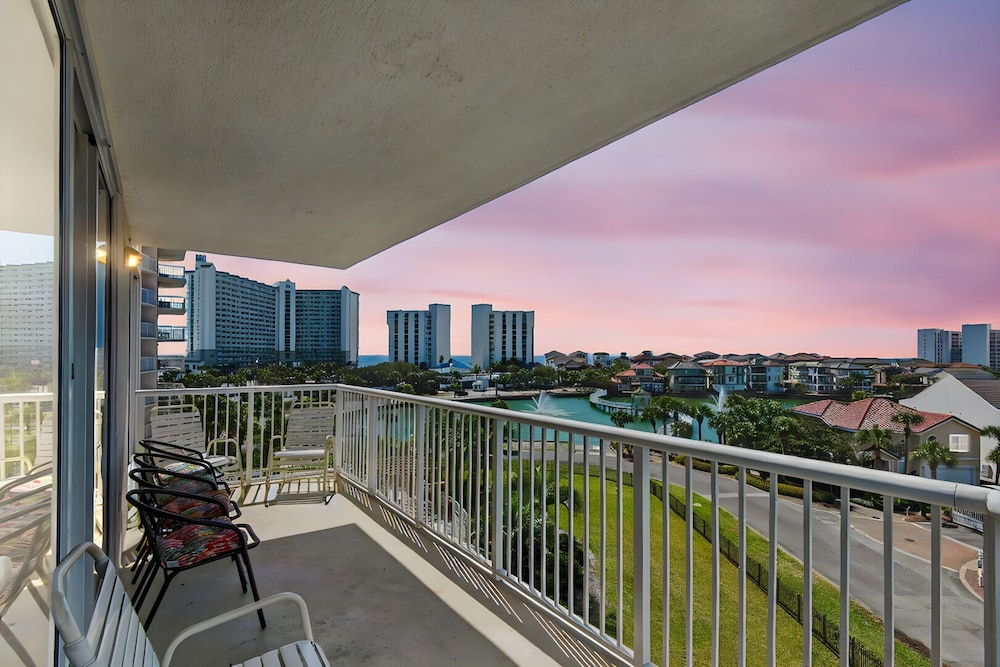 Terrace At Pelican Beach 401 3 Bedroom Home
