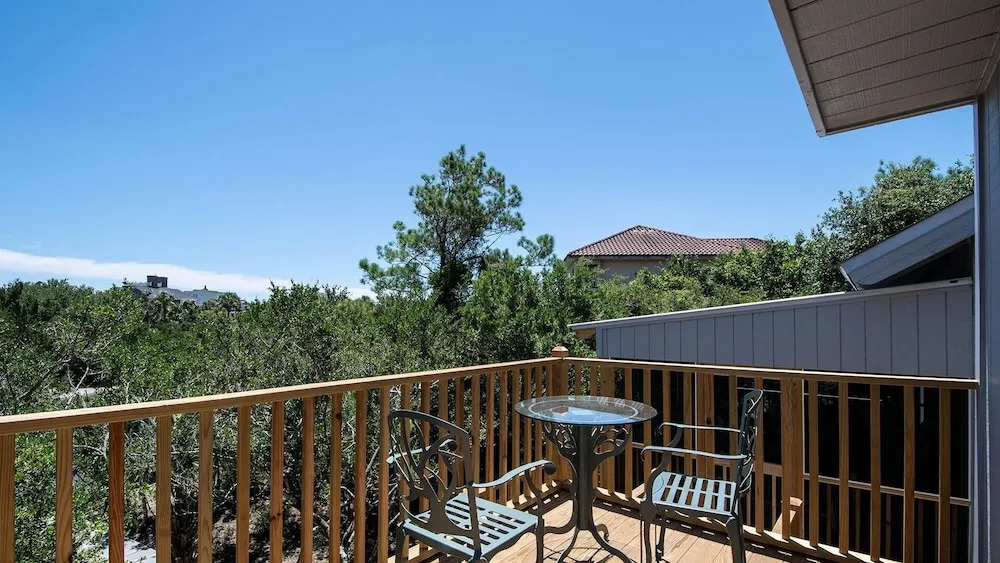 Good Graces Home 5 Bedrooms 5.5 Bathrooms Home