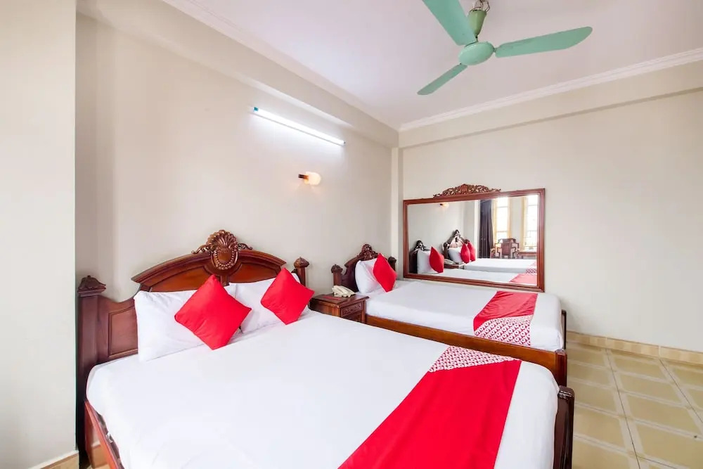 Nhue Giang Hotel by OYO Rooms