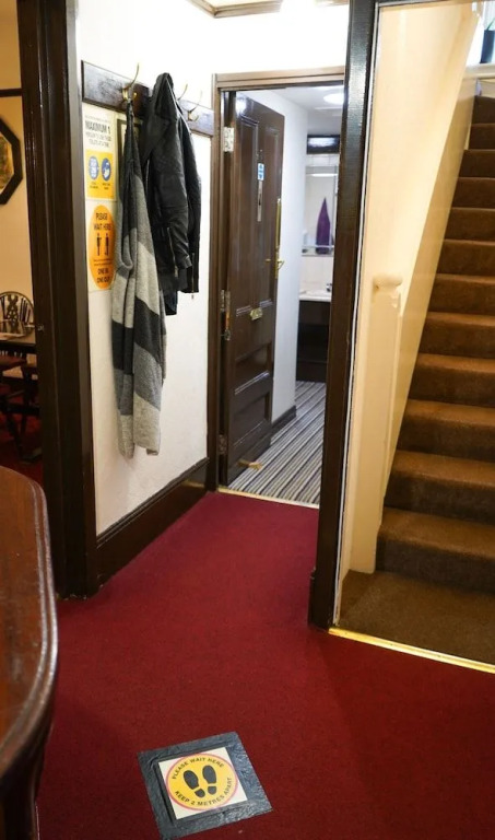 Fox & Hounds Hotel