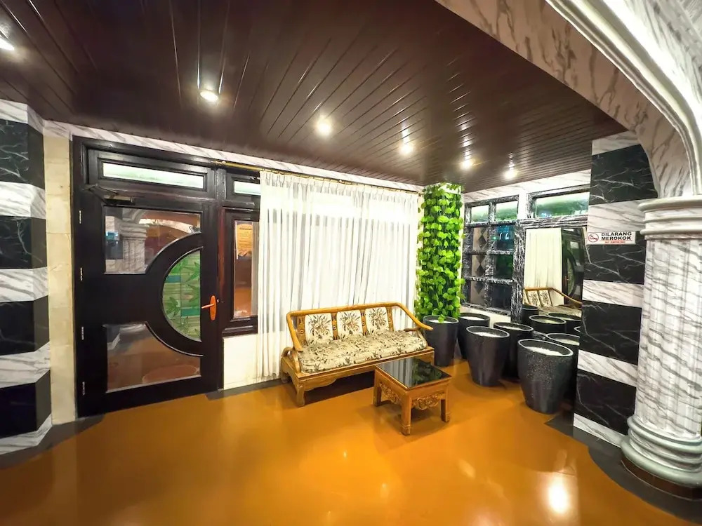 Hotel Grand Bandara