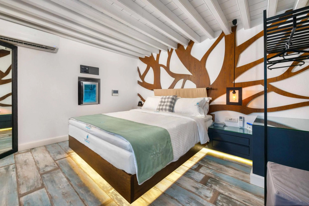 Lindos Shore Superior Studio