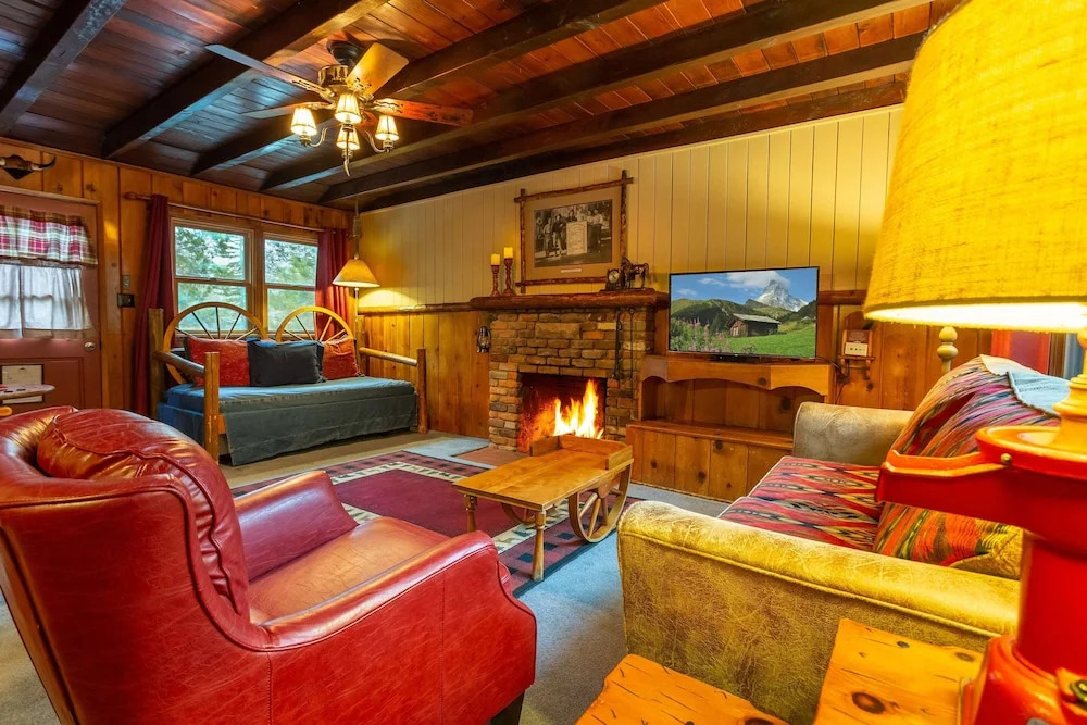 Arrowhead Pine Rose Cabins