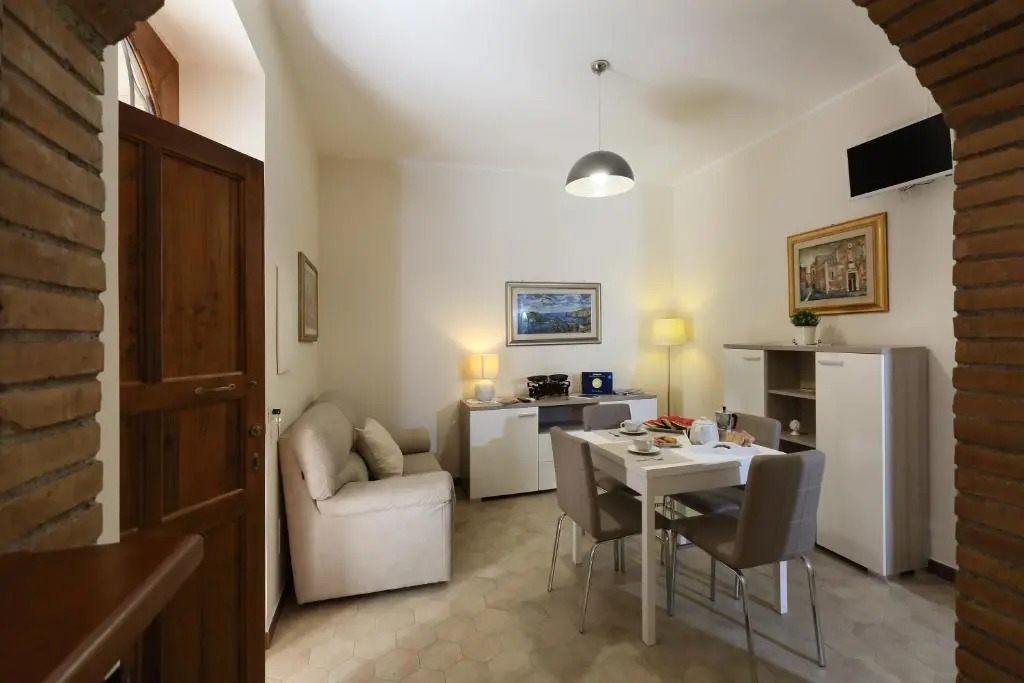 Trinacria House