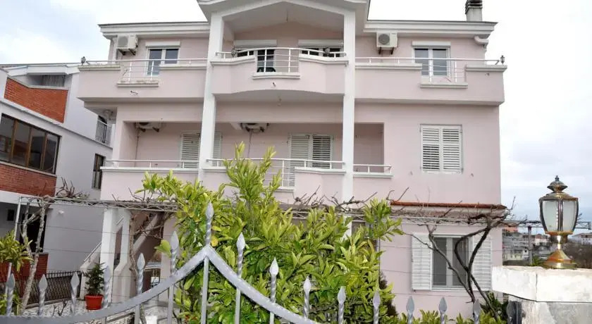 Apartments Perezaj