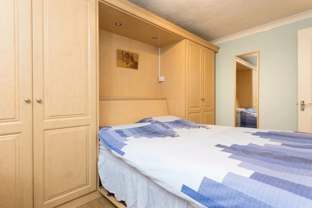 2 Bedroom Flat 2 Minutes from the River
