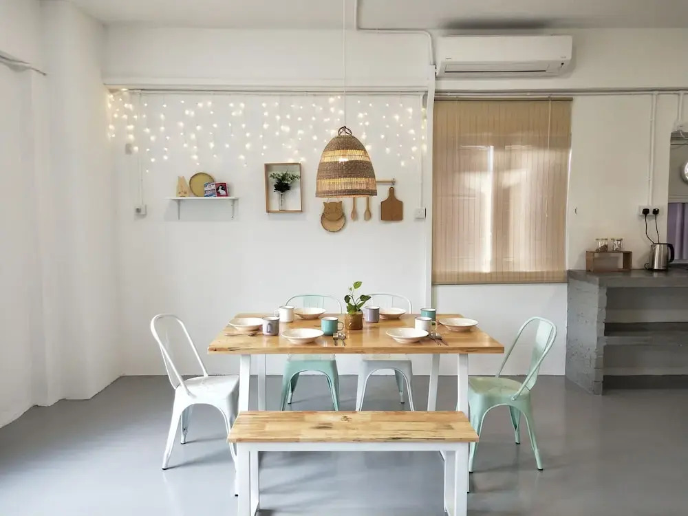"Cloth Art Homestay" 4 min walk to car free zone by Shine Stay