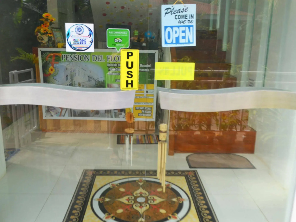 RedDoorz @ Recaido Road Palawan
