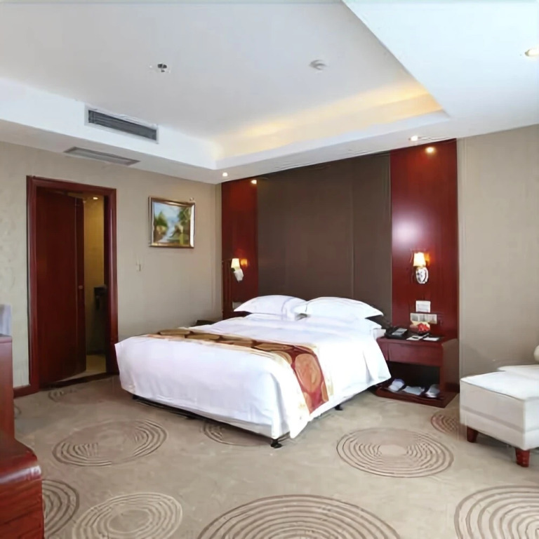 Kingdom Hotel