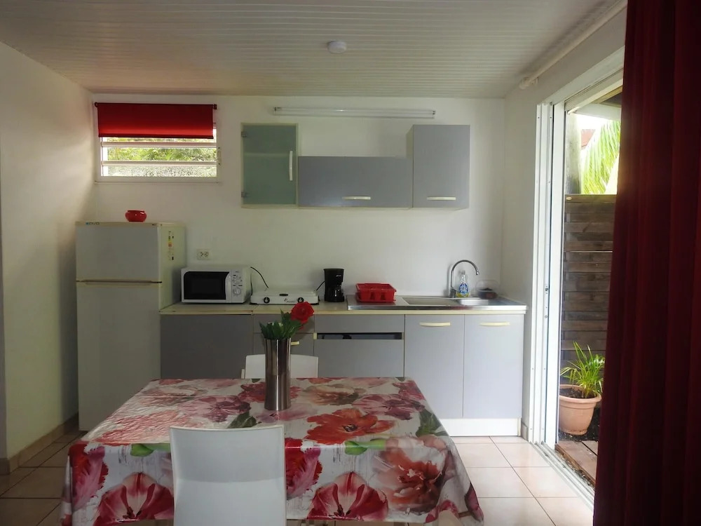 Bungalow With one Bedroom in Le Robert, With Shared Pool, Furnished Garden and Wifi