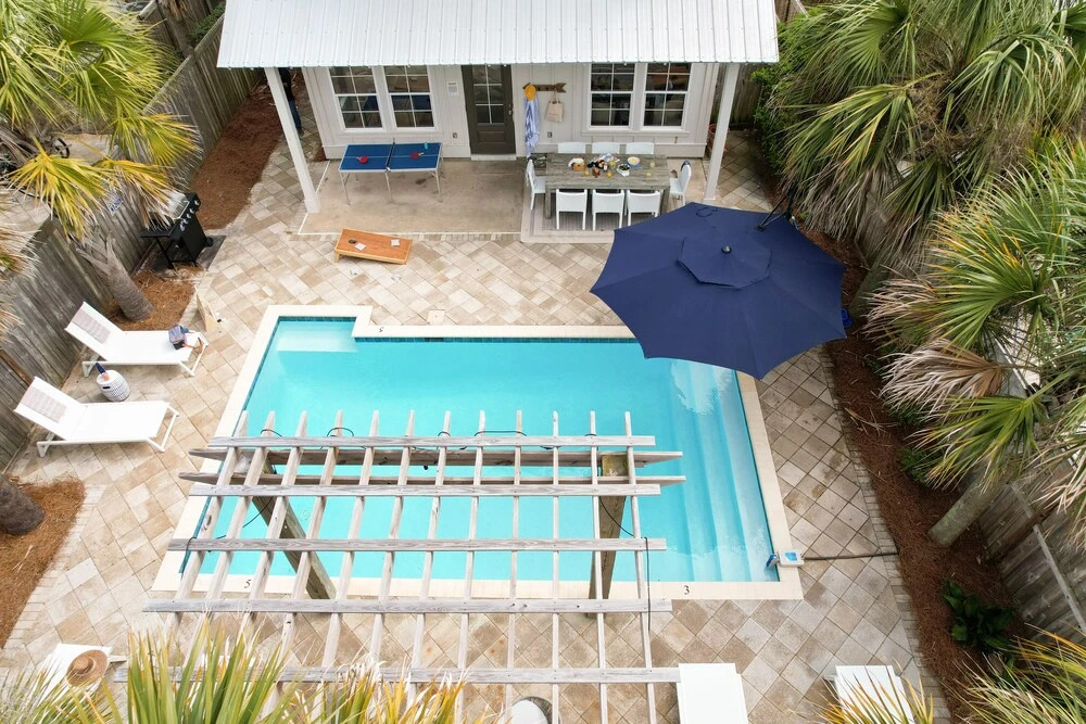 Miramar by Avantstay Large Destin Home w/ Pool Walk to Miramar Beach!