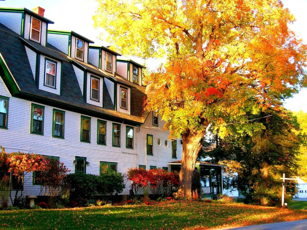 Follansbee Inn