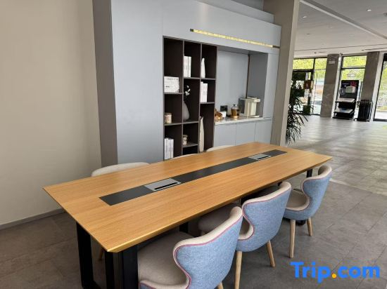 Yixuan Hotel (Shangrao Guangfeng High-tech Development Zone)