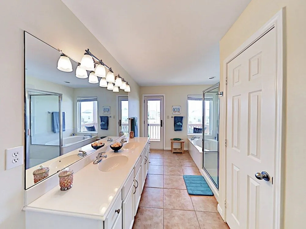 Canal 22108 - 3 Br Home