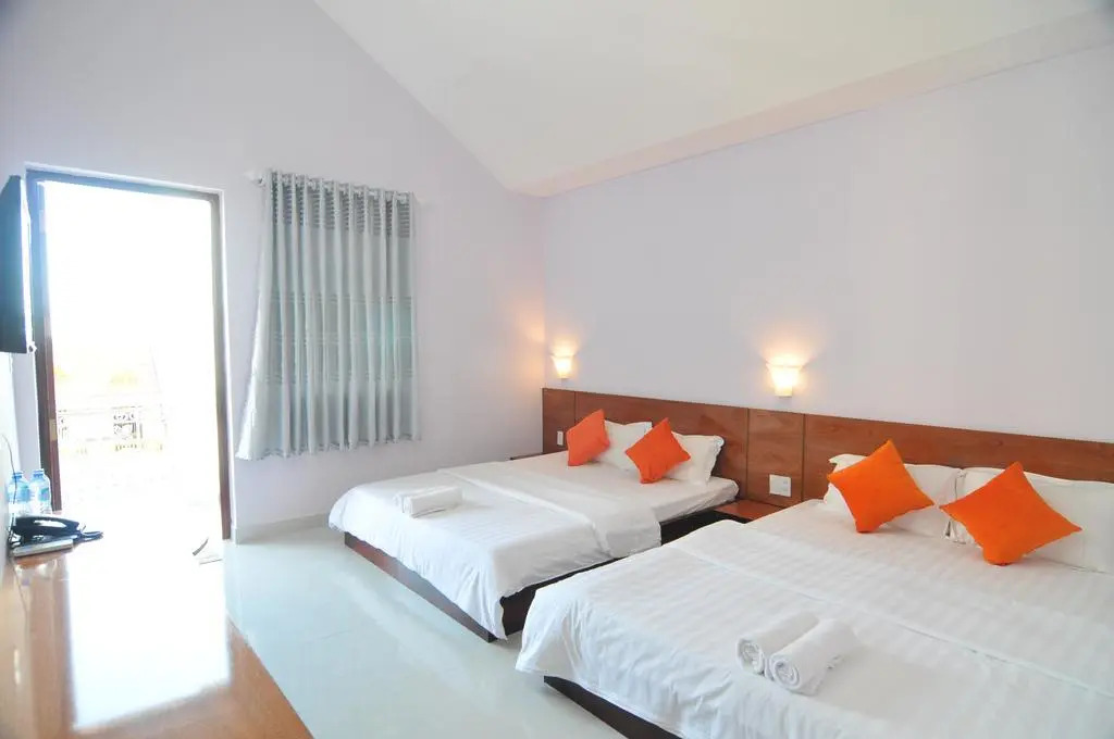 Chau Tran Hotel.