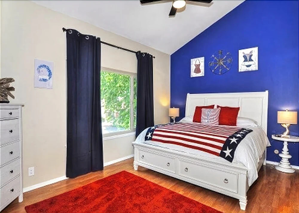 Mad Hatter 3 Bedrooms 2.5 Bathrooms Condo