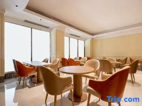 Vienna Hotel Haikou (Qilou Old Street Hainan University Branch)