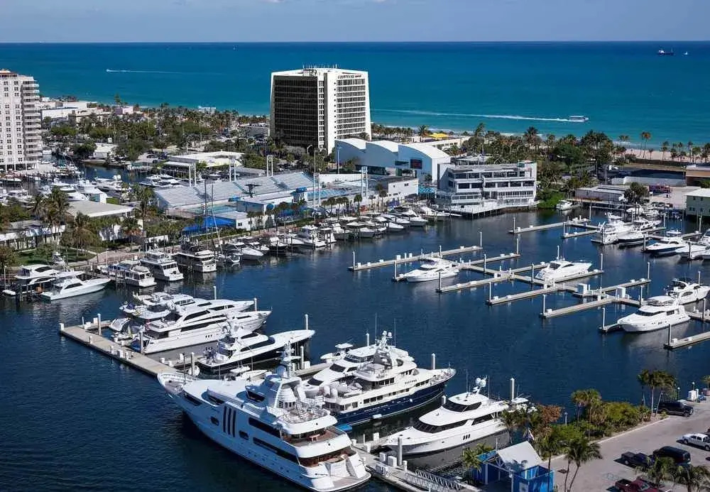 Courtyard by Marriott Oceanside Fort Lauderdale Beach