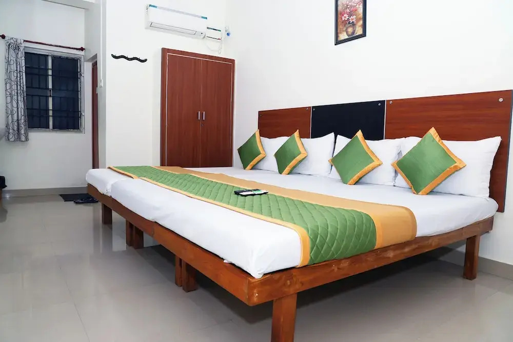 ROYAL GREEN AIRPORT TRANSIT ACCOMMODATION