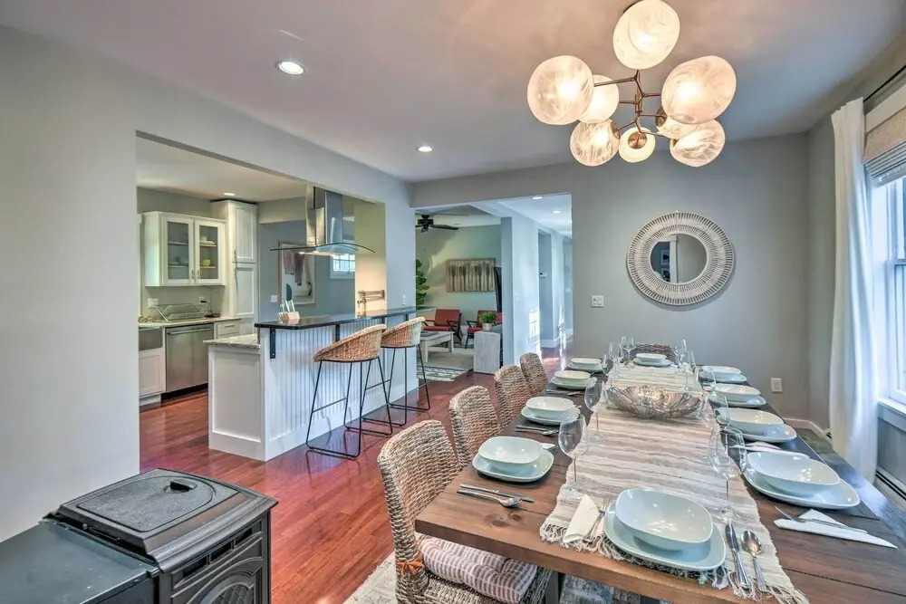Hot Tub + Walk to Lakeside Dining: Meredith Home!
