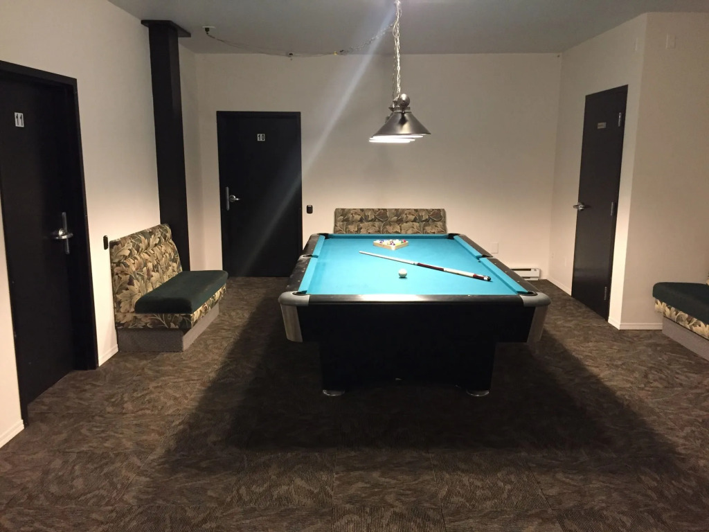 Invermere Hostel