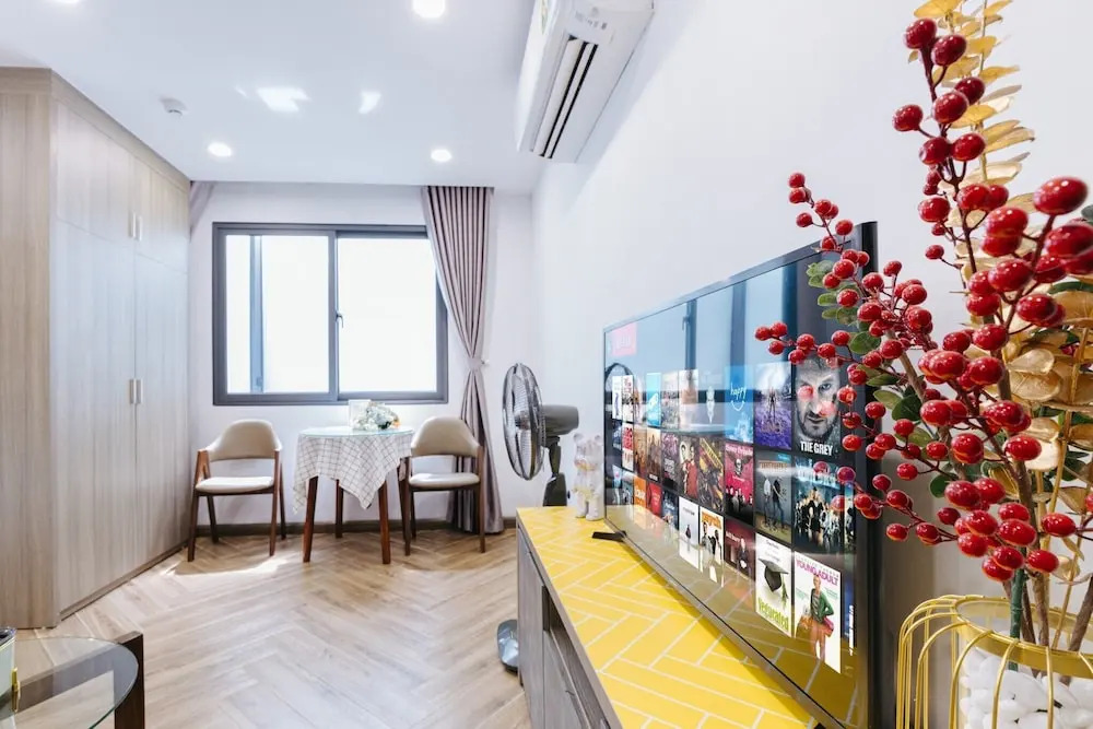 Westlake Emerald Suites