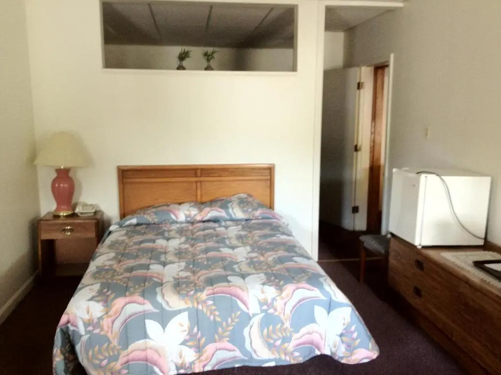 Northern Peaks Motor Inn