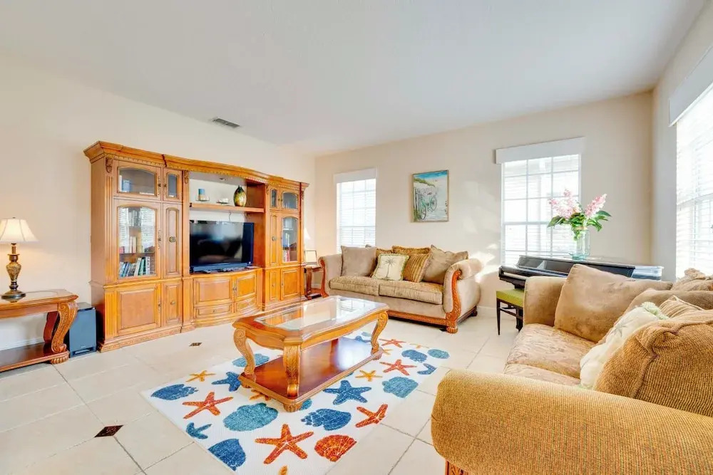 Game Room & Community Perks: Davenport Getaway!