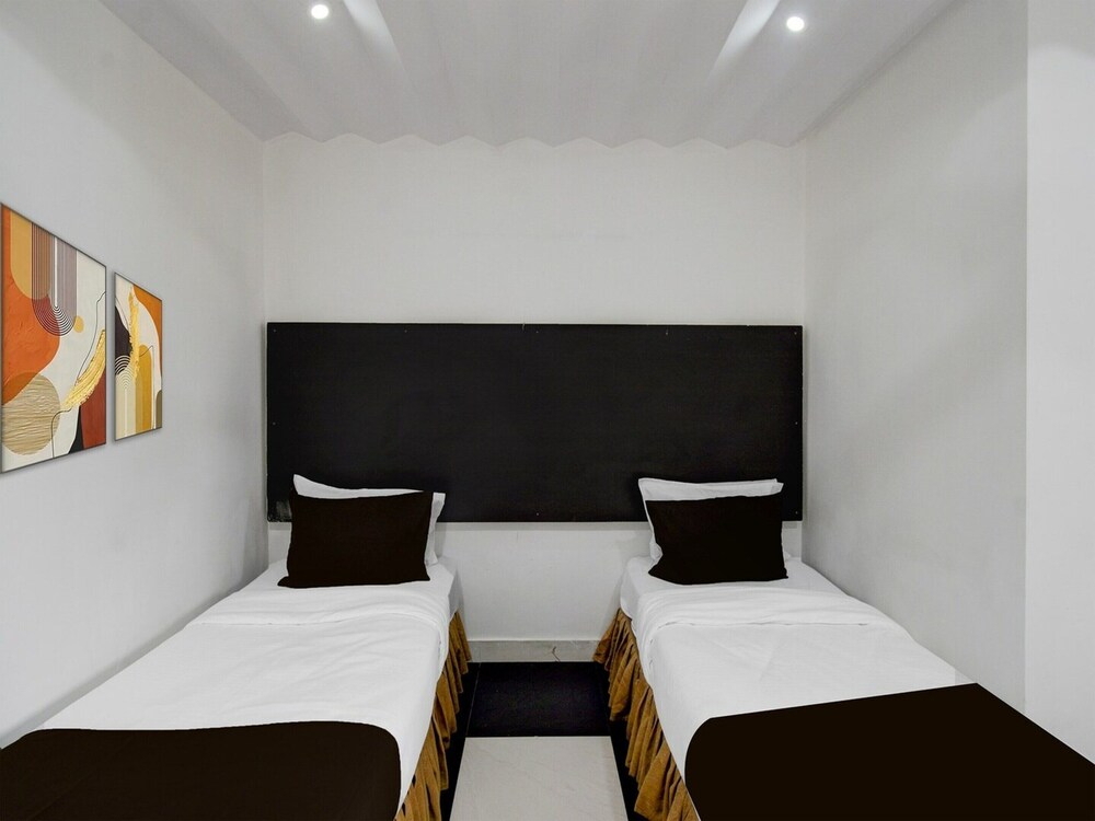 Hotel O Erragadda Metro Station Hyderabad