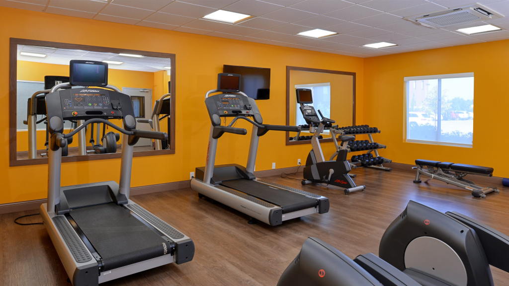 Holiday Inn Express & Suites Lexington Midtown - I-75 by IHG