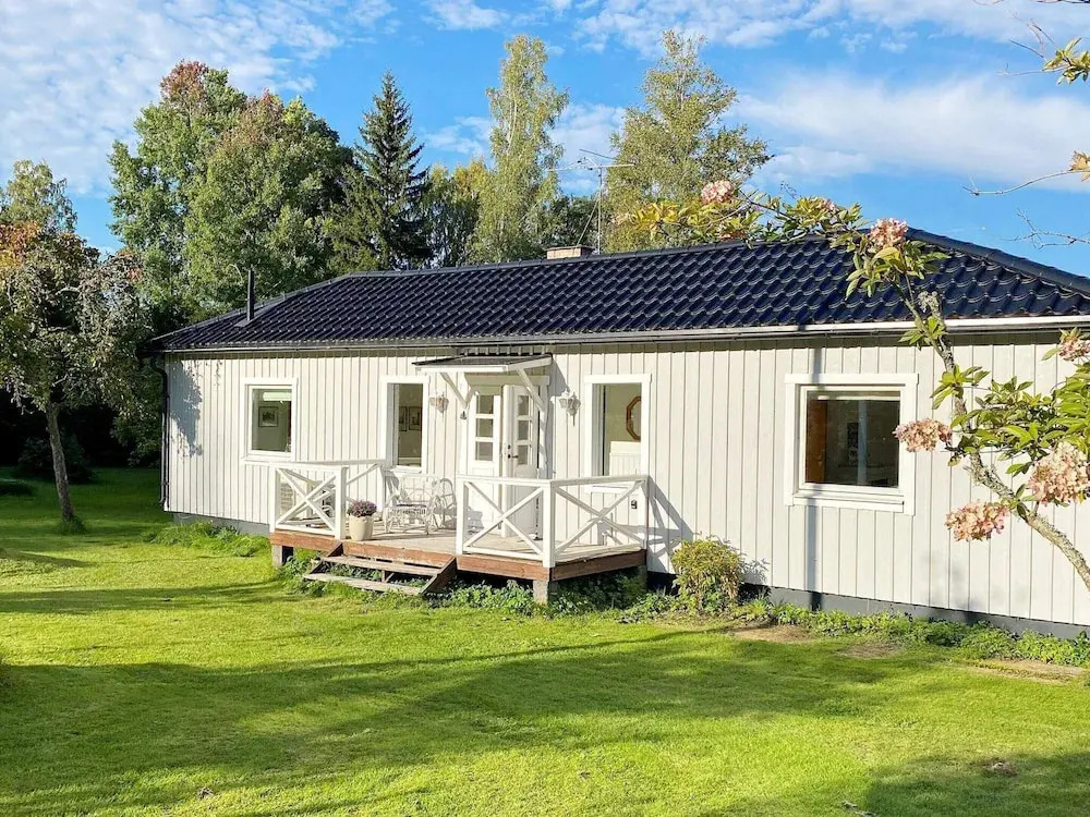 6 Person Holiday Home in Odensbacken-by Traum