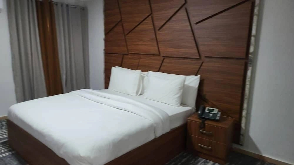 LIA Hotel