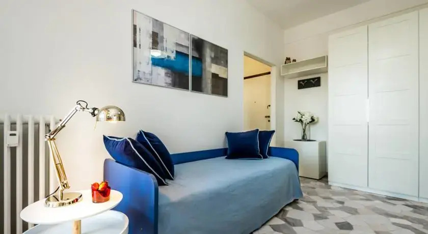 Red Studio Flat